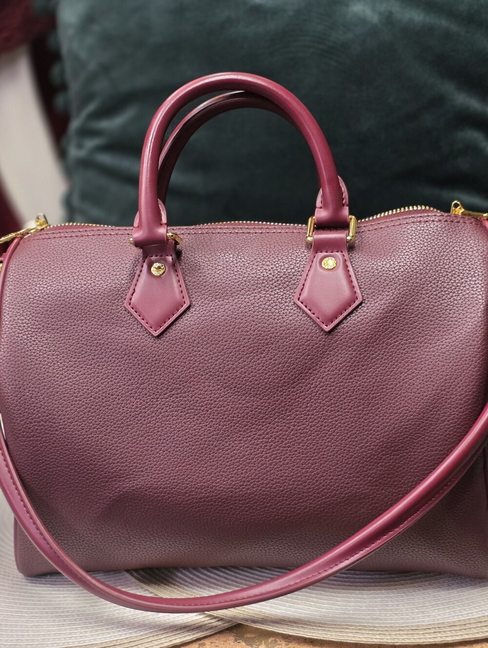 Speedy Soft 30  With Cat Bag Charm And Lock And Key. - Picture 3 of 16